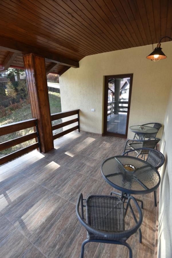 Hotel Casa Raisa Buşteni Esterno foto